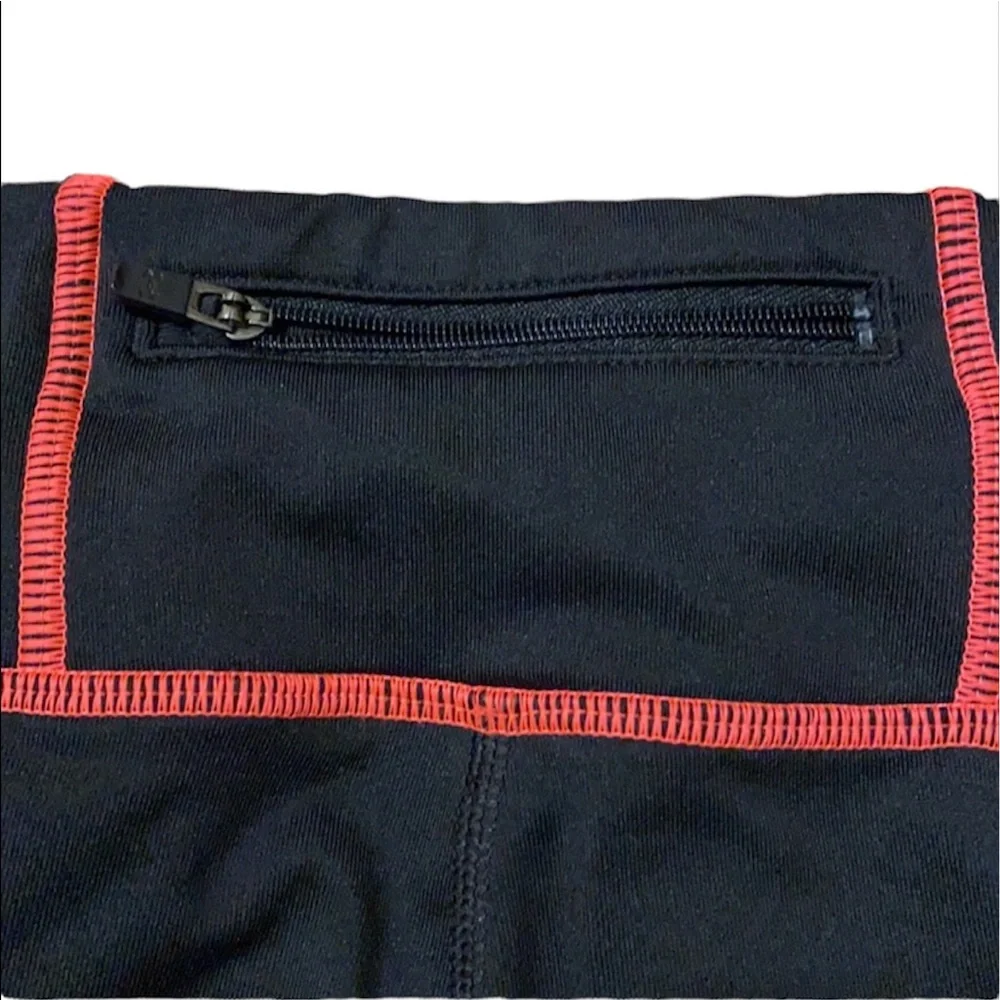 UNDER ARMOUR neon accent run Capri tights
